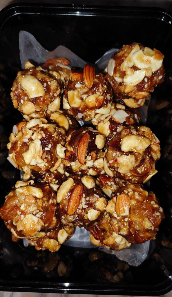 DRY FRUITS LADDU